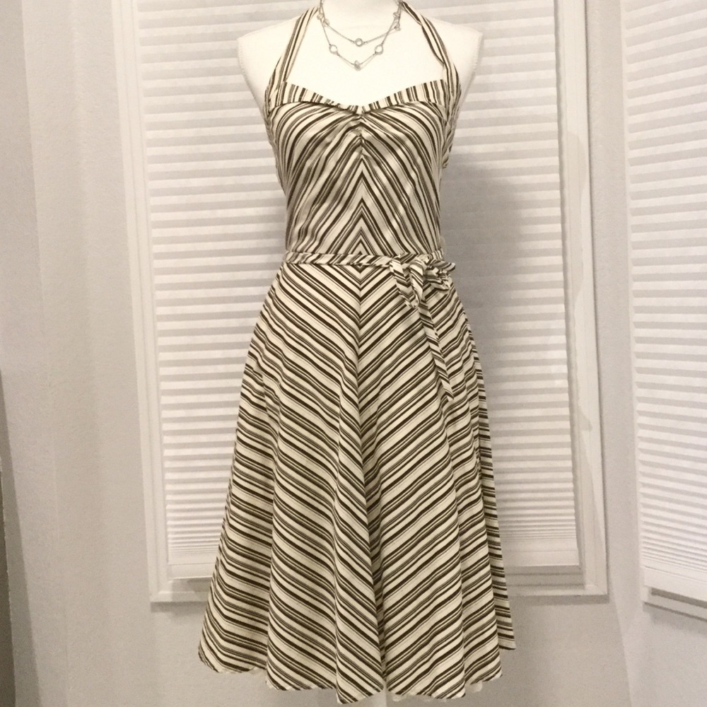 Adorable Halter top dress!